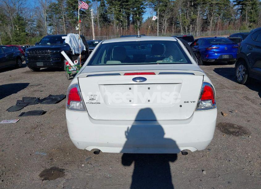 Photo 16 of 2009 Ford Fusion SE (VIN 3FAHP071X9R106844)