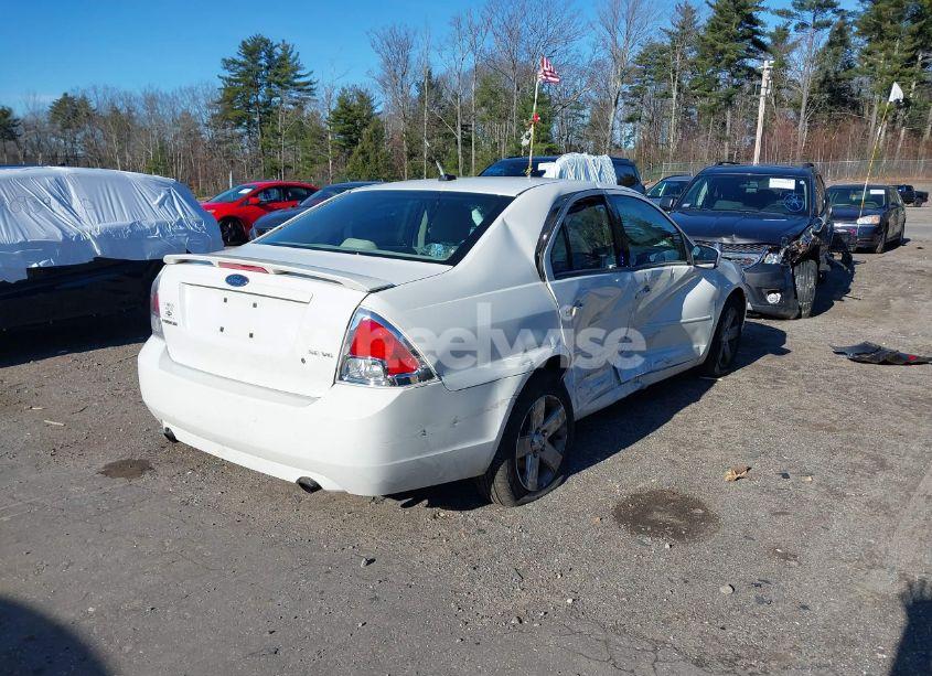 Photo 4 of 2009 Ford Fusion SE (VIN 3FAHP071X9R106844)
