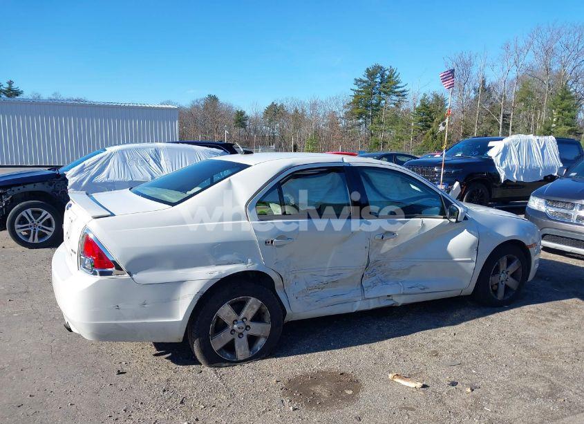 Photo 6 of 2009 Ford Fusion SE (VIN 3FAHP071X9R106844)