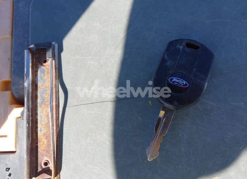 Photo 11 of 2009 Ford Fusion SE (VIN 3FAHP071X9R190437)