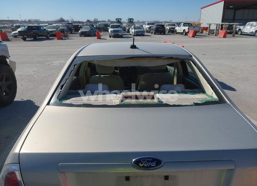 Photo 6 of 2009 Ford Fusion SE (VIN 3FAHP071X9R190437)