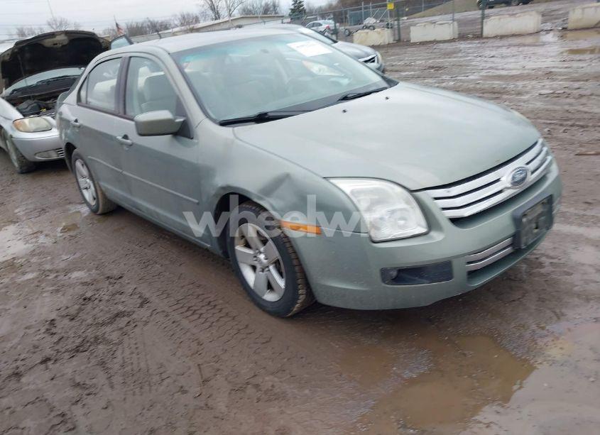 2008 Ford Fusion SE (VIN 3FAHP07Z08R165809) main photo