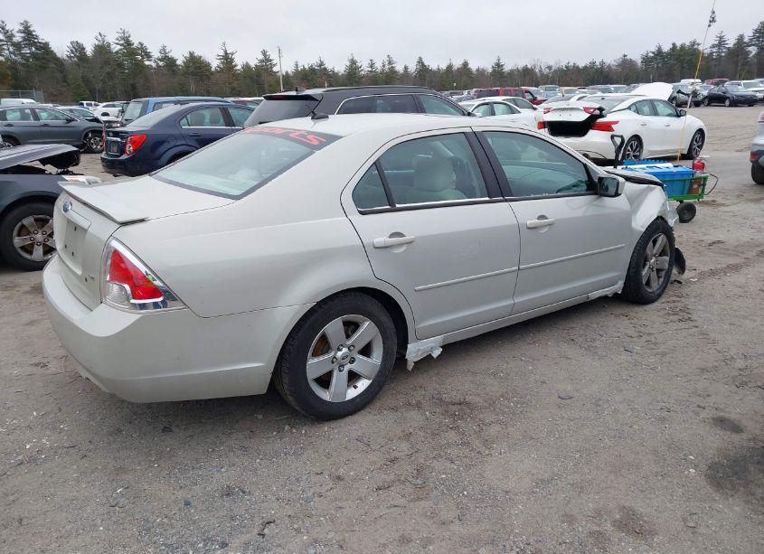 Photo 4 of 2008 Ford Fusion SE (VIN 3FAHP07Z18R137761)