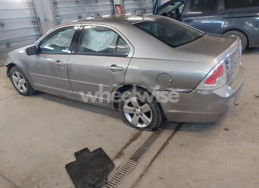 Photo 3 of 2008 Ford Fusion SE (VIN 3FAHP07Z18R233289)