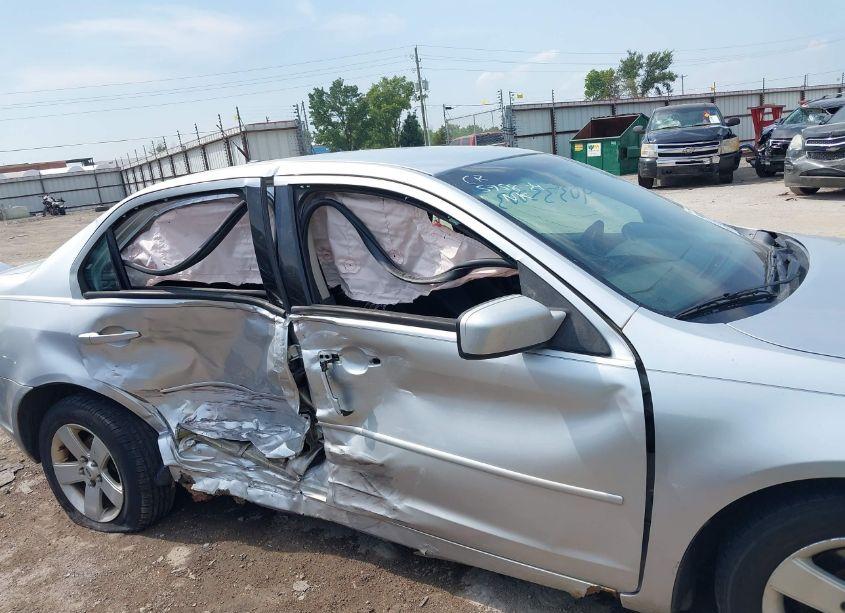 Photo 5 of 2009 Ford Fusion SE (VIN 3FAHP07Z19R188968)