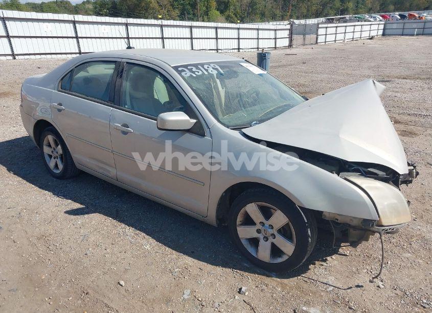 2009 Ford Fusion SE (VIN 3FAHP07Z19R207888) main photo