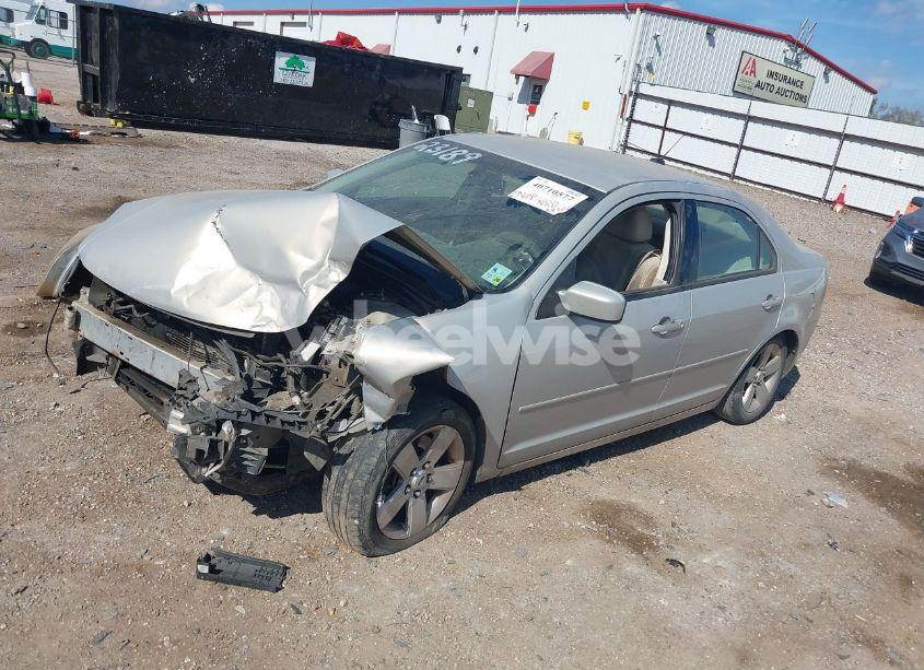 Photo 2 of 2009 Ford Fusion SE (VIN 3FAHP07Z19R207888)