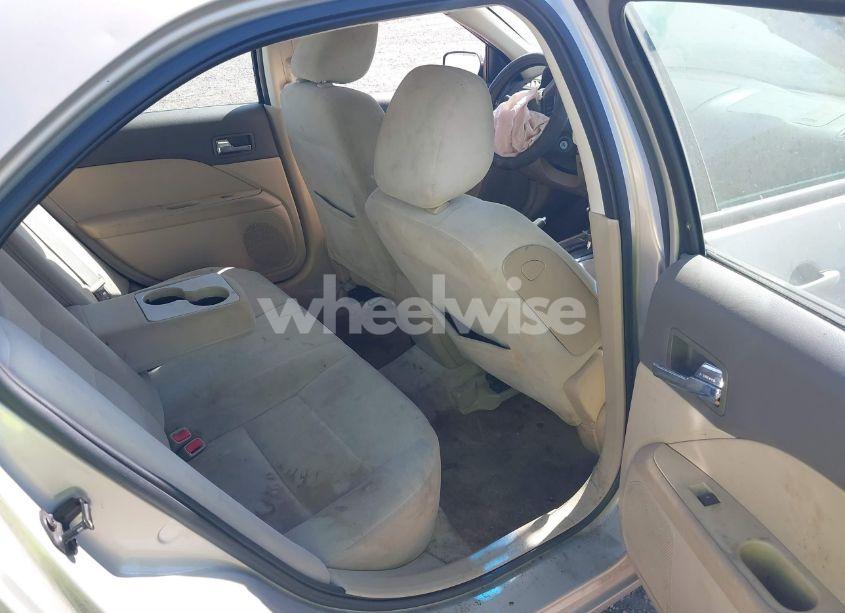 Photo 8 of 2009 Ford Fusion SE (VIN 3FAHP07Z19R207888)