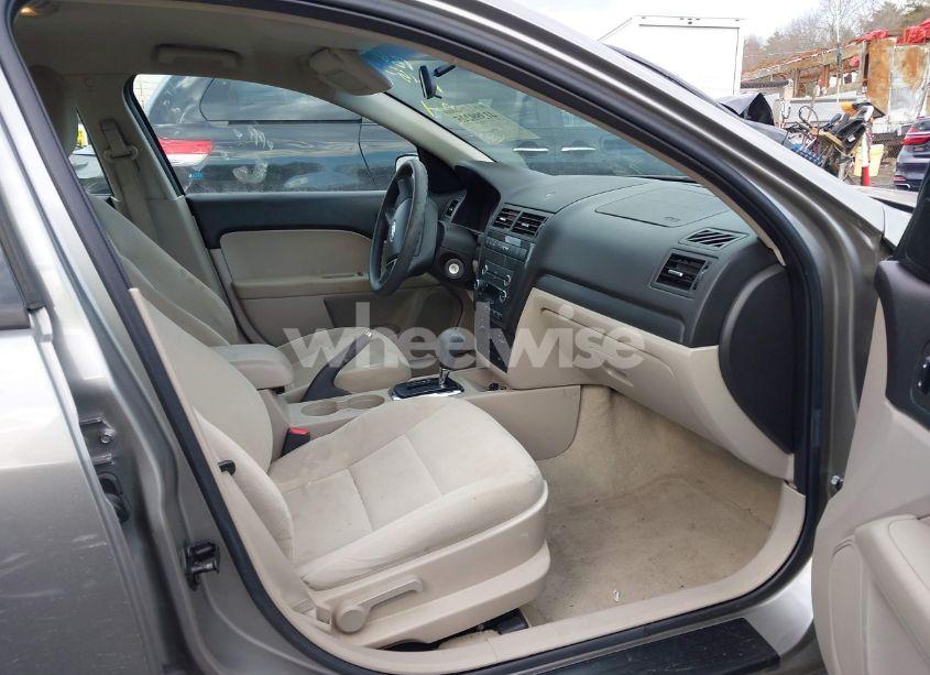 Photo 5 of 2009 Ford Fusion SE (VIN 3FAHP07Z19R208703)