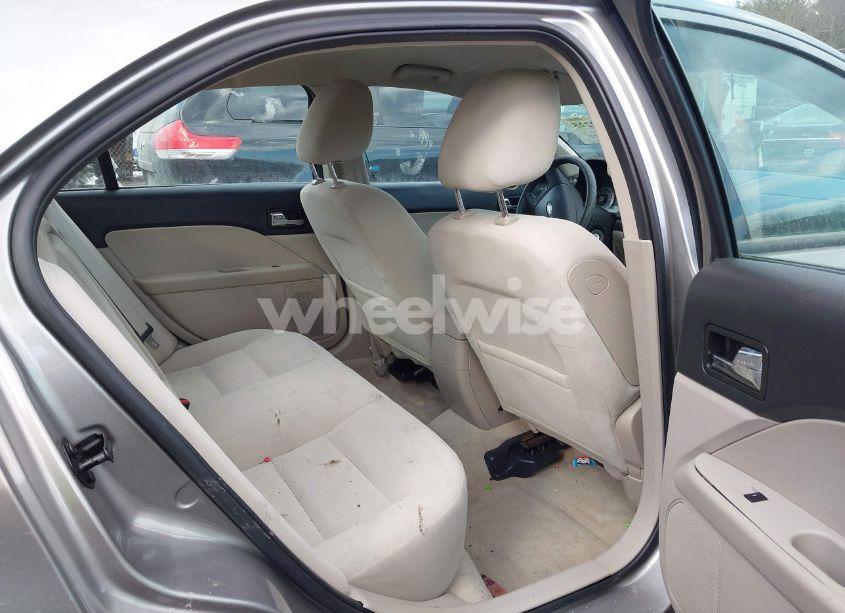 Photo 8 of 2009 Ford Fusion SE (VIN 3FAHP07Z19R208703)