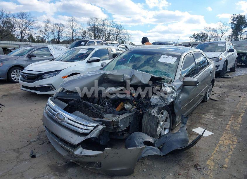 Photo 2 of 2009 Ford Fusion SE (VIN 3FAHP07Z19R218180)