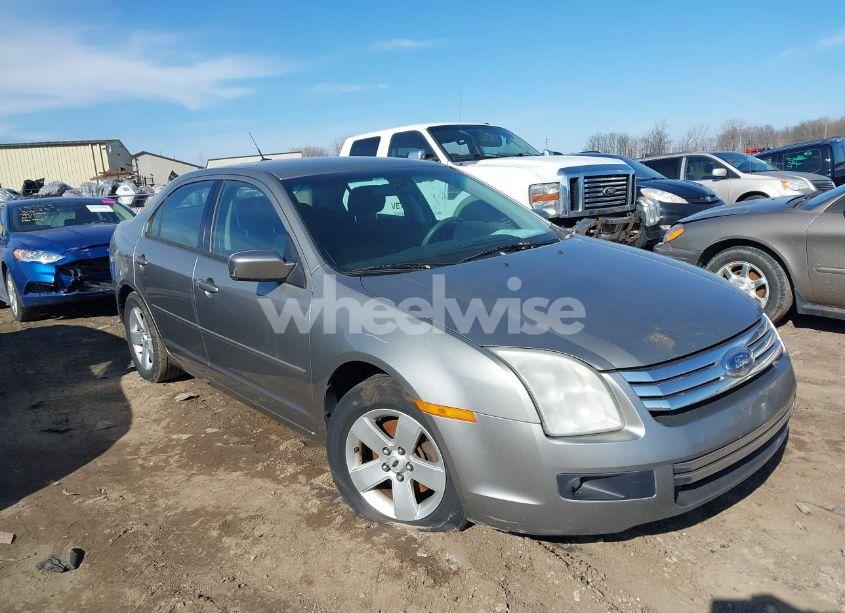 2008 Ford Fusion SE (VIN 3FAHP07Z28R107331) main photo