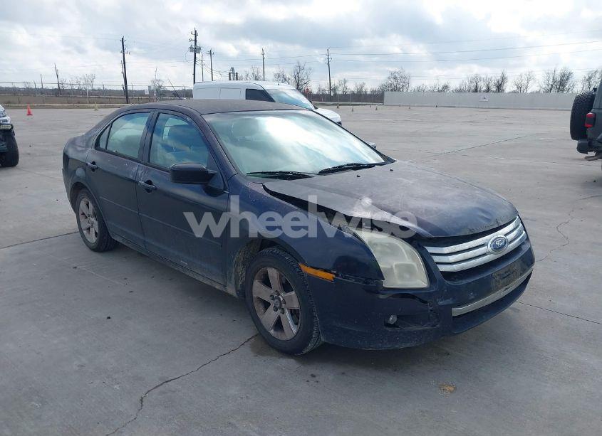 2008 Ford Fusion SE (VIN 3FAHP07Z28R128180) main photo