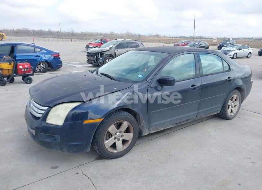 Photo 2 of 2008 Ford Fusion SE (VIN 3FAHP07Z28R128180)