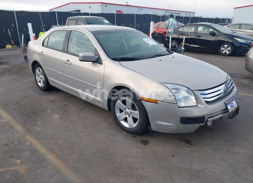 2009 Ford Fusion SE (VIN 3FAHP07Z29R185285) main photo