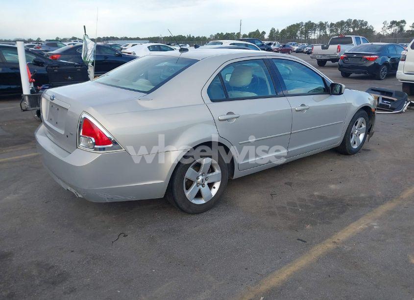 Photo 4 of 2009 Ford Fusion SE (VIN 3FAHP07Z29R185285)