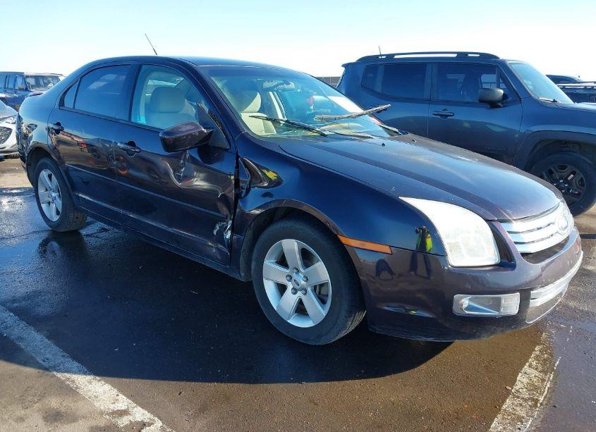 2007 Ford Fusion SE (VIN 3FAHP07Z37R243014) main photo