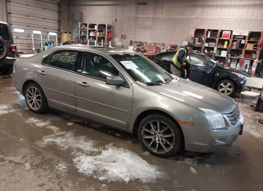 2008 Ford Fusion SE (VIN 3FAHP07Z38R271106) main photo