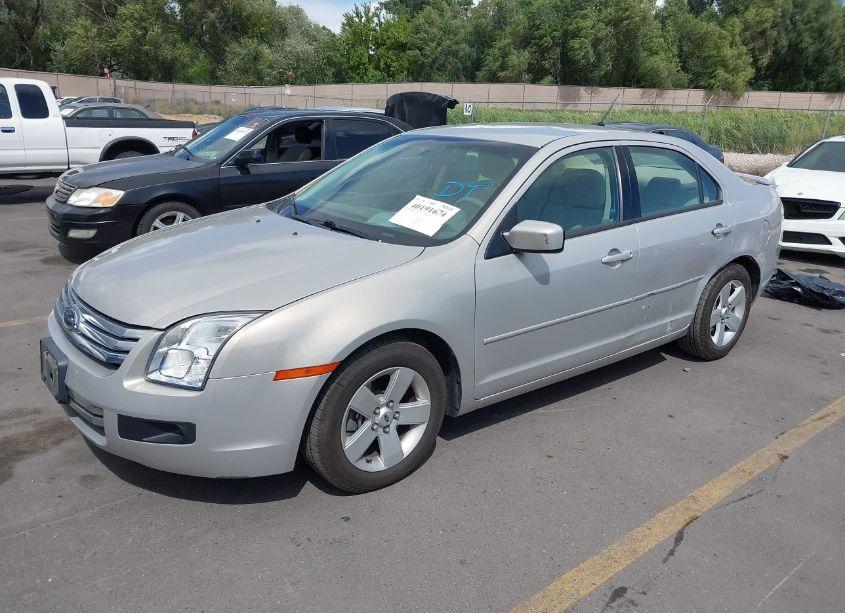 Photo 2 of 2009 Ford Fusion SE (VIN 3FAHP07Z39R109722)