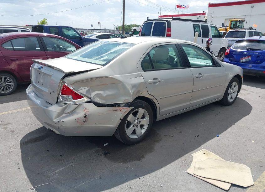 Photo 4 of 2009 Ford Fusion SE (VIN 3FAHP07Z39R109722)
