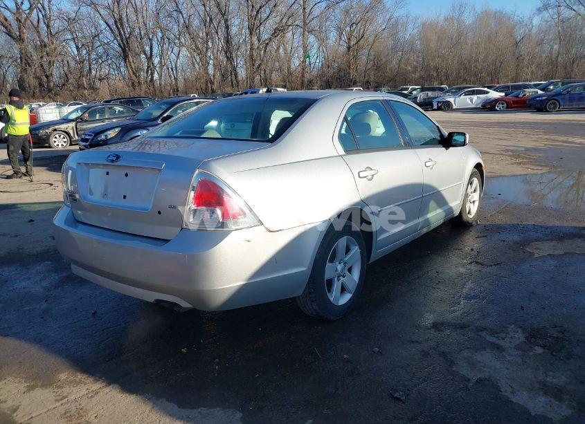 Photo 4 of 2009 Ford Fusion SE (VIN 3FAHP07Z39R114970)
