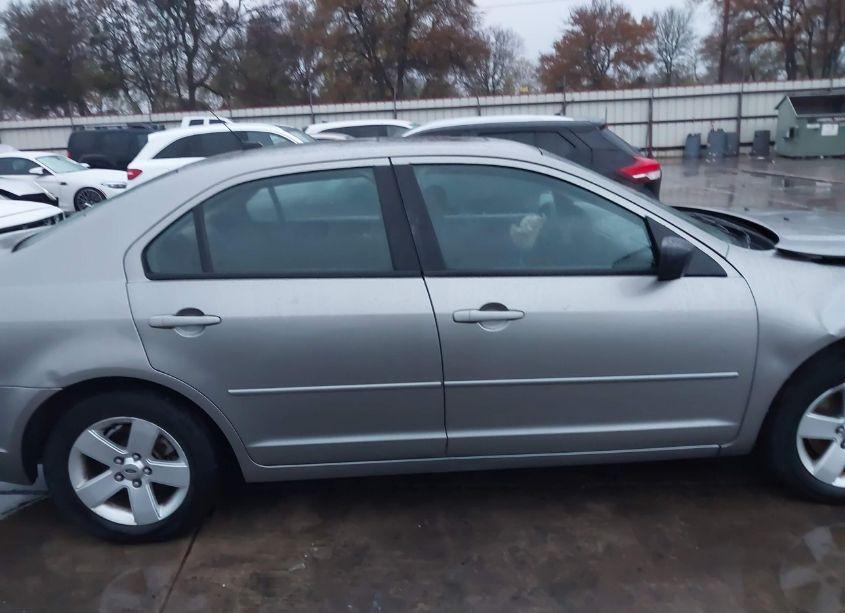 Photo 14 of 2009 Ford Fusion SE (VIN 3FAHP07Z39R220593)