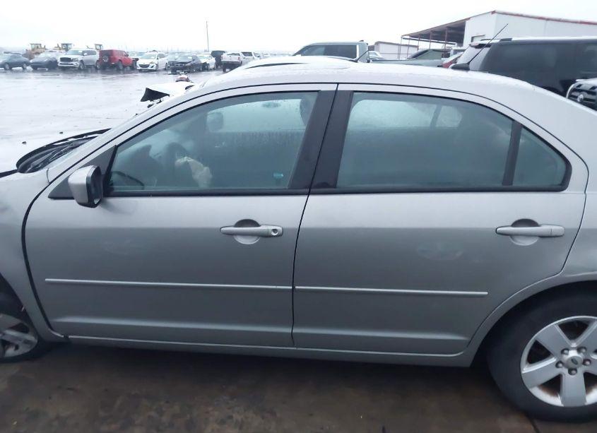 Photo 15 of 2009 Ford Fusion SE (VIN 3FAHP07Z39R220593)