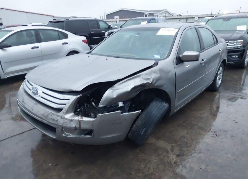 Photo 2 of 2009 Ford Fusion SE (VIN 3FAHP07Z39R220593)