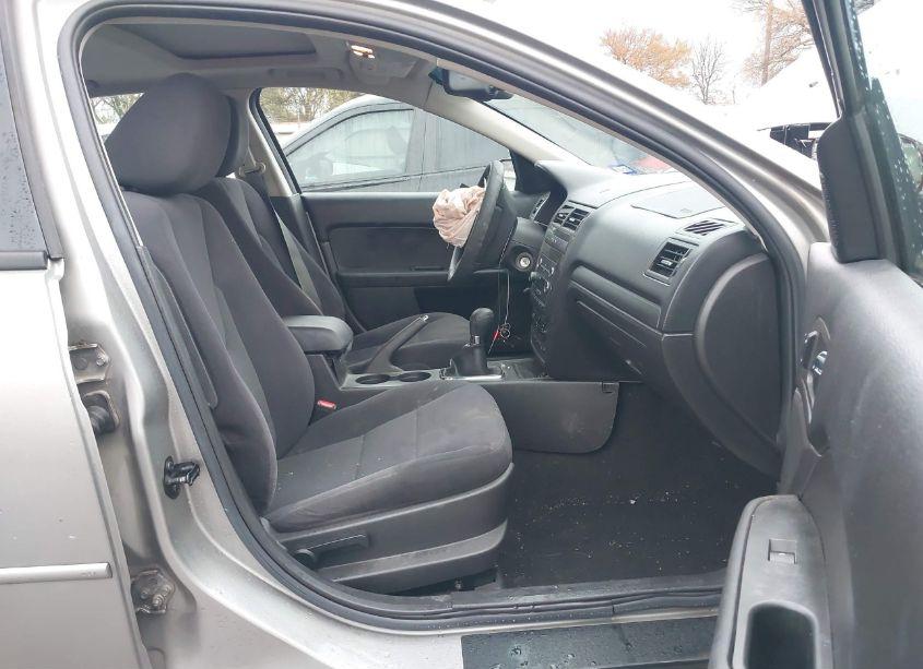 Photo 5 of 2009 Ford Fusion SE (VIN 3FAHP07Z39R220593)