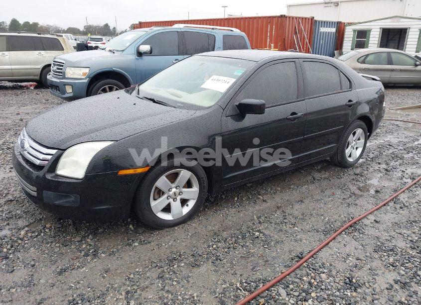 Photo 2 of 2009 Ford Fusion SE (VIN 3FAHP07Z49R109812)
