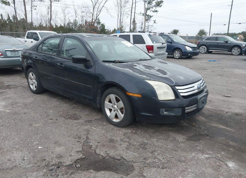 2009 Ford Fusion SE (VIN 3FAHP07Z49R207108) main photo