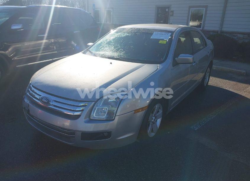 Photo 2 of 2007 Ford Fusion SE (VIN 3FAHP07Z57R174648)