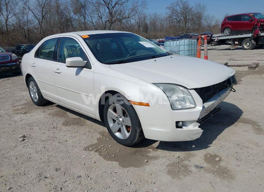2009 Ford Fusion SE (VIN 3FAHP07Z59R127588) main photo