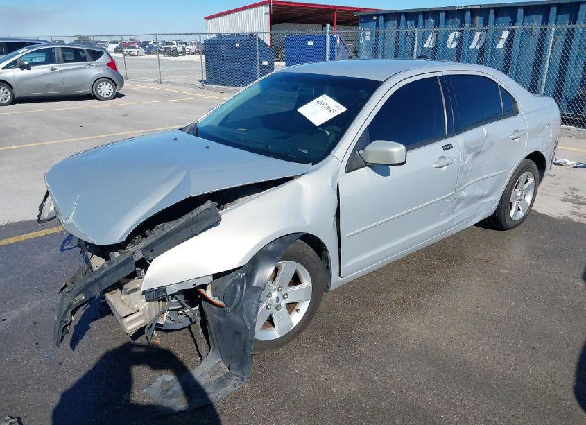 Photo 2 of 2009 Ford Fusion SE (VIN 3FAHP07Z69R182891)