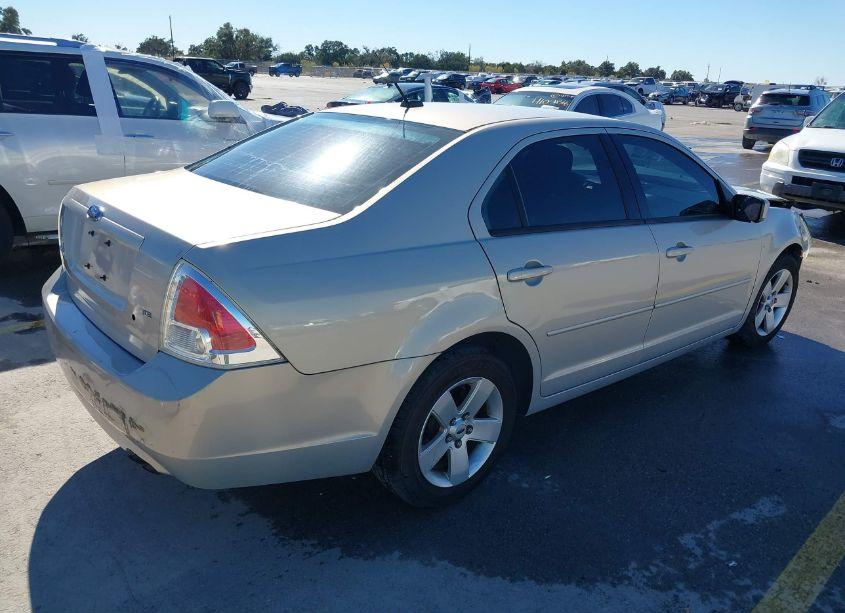 Photo 4 of 2009 Ford Fusion SE (VIN 3FAHP07Z69R182891)