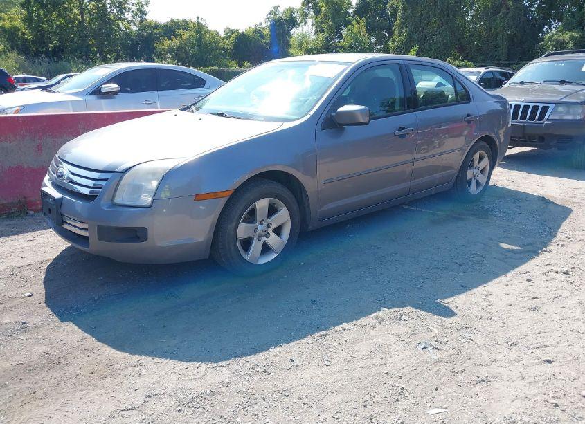 Photo 2 of 2007 Ford Fusion SE (VIN 3FAHP07Z77R266912)