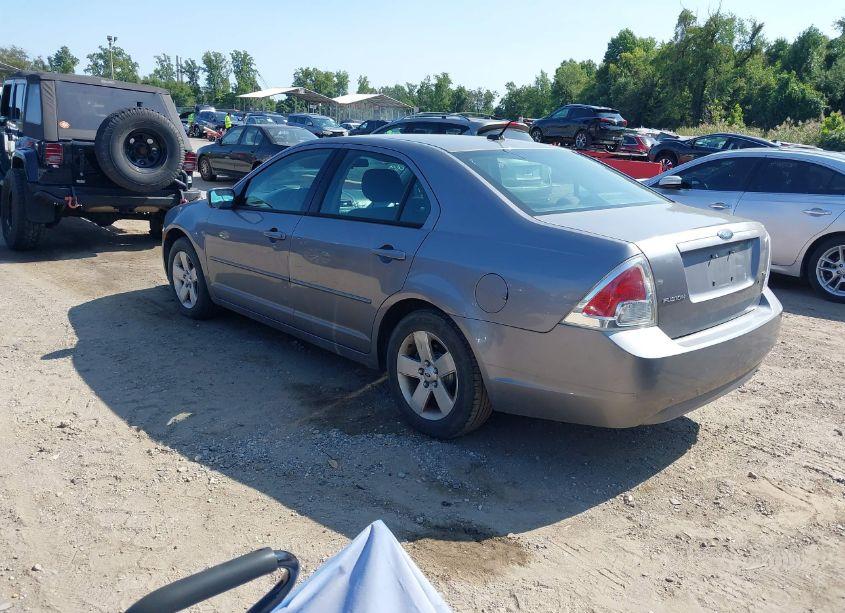 Photo 3 of 2007 Ford Fusion SE (VIN 3FAHP07Z77R266912)