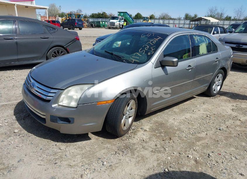 Photo 2 of 2008 Ford Fusion SE (VIN 3FAHP07Z78R143869)