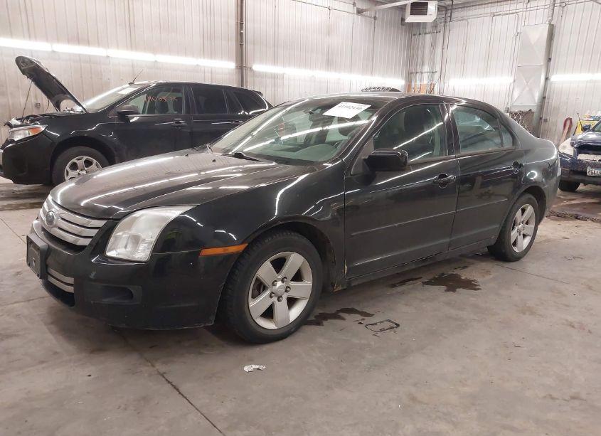 Photo 2 of 2009 Ford Fusion SE (VIN 3FAHP07Z79R169762)