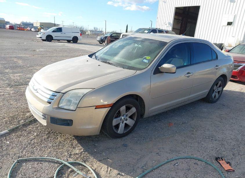 Photo 2 of 2007 Ford Fusion SE (VIN 3FAHP07Z87R135343)