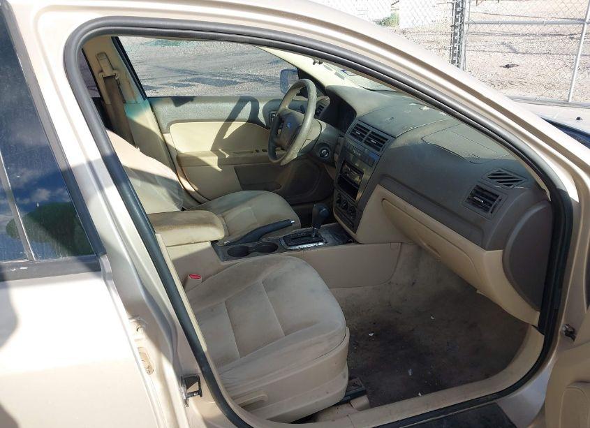 Photo 5 of 2007 Ford Fusion SE (VIN 3FAHP07Z87R135343)