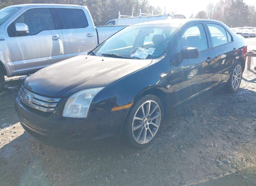 Photo 2 of 2008 Ford Fusion SE (VIN 3FAHP07Z88R101842)