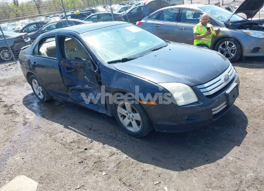 2008 Ford Fusion SE (VIN 3FAHP07Z88R173589) main photo