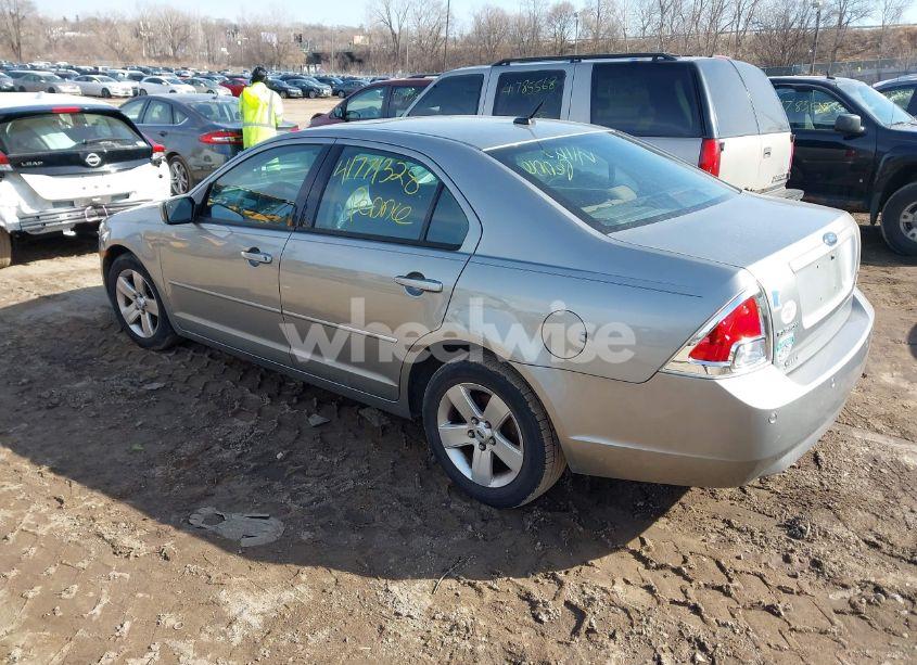 Photo 3 of 2008 Ford Fusion SE (VIN 3FAHP07Z88R225240)