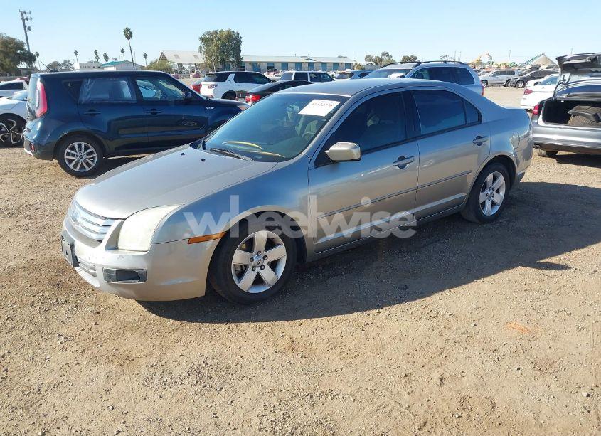 Photo 2 of 2008 Ford Fusion SE (VIN 3FAHP07Z88R248372)