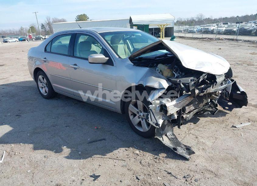 2007 Ford Fusion SE (VIN 3FAHP07Z97R220563) main photo
