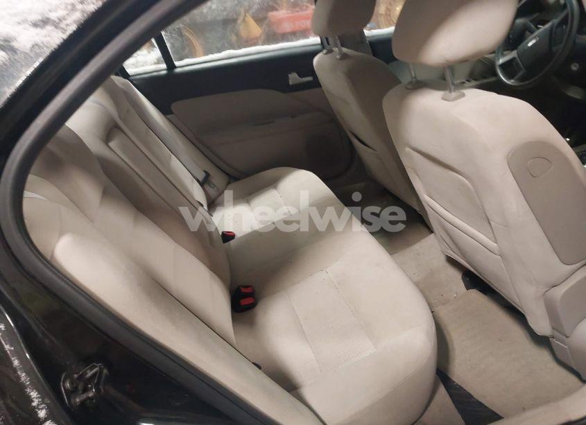 Photo 8 of 2009 Ford Fusion SE (VIN 3FAHP07Z99R110096)