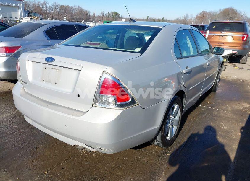 Photo 4 of 2009 Ford Fusion SE (VIN 3FAHP07Z99R138478)