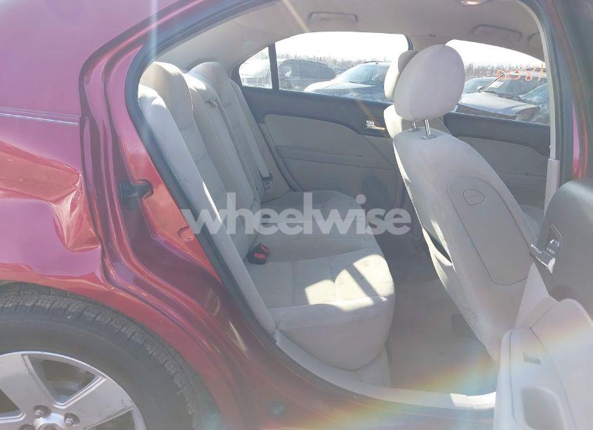 Photo 8 of 2007 Ford Fusion SE (VIN 3FAHP07ZX7R111898)