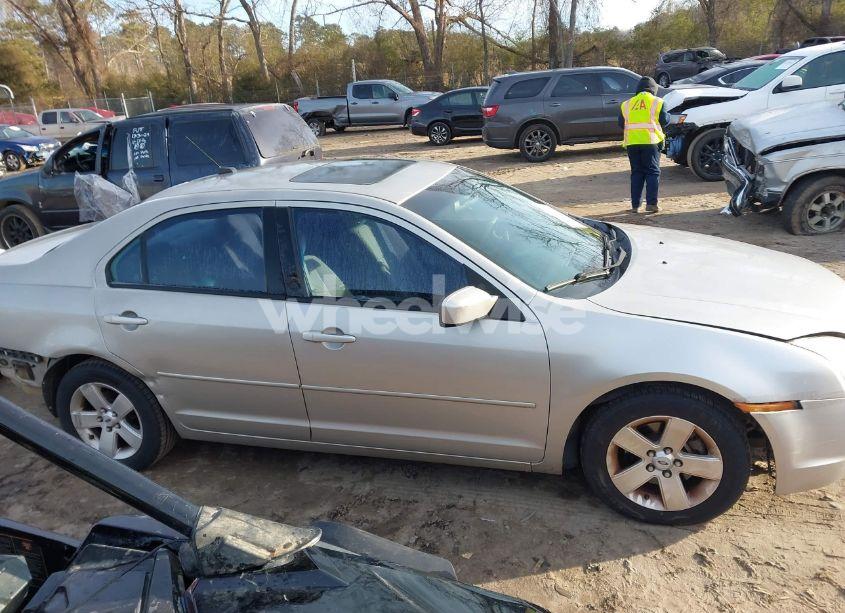 Photo 14 of 2007 Ford Fusion SE (VIN 3FAHP07ZX7R178078)